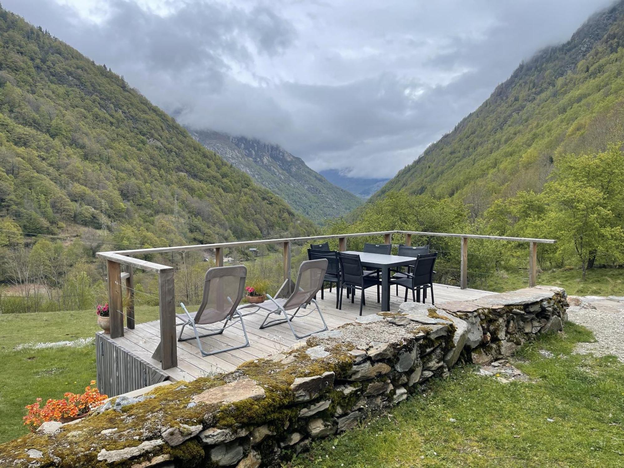 Grange Renovee, Pyrenees Ariegeoises, Gite Haute Ariege Auzat Экстерьер фото
